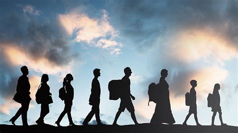 how are refugees similar to immigrants